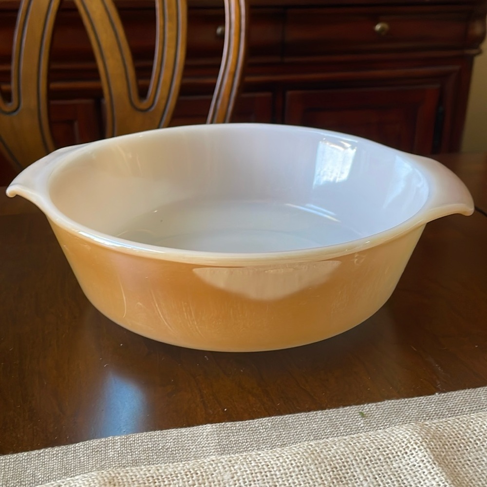 Anchor Hocking FIRE KING Peach Lustre Baking Dish Milk Glass Iridescent 437 1.5q